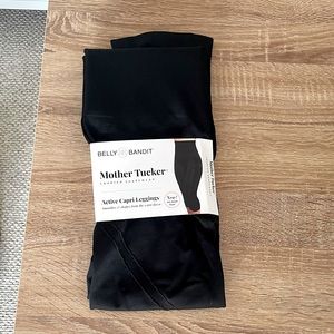 Belly Bandit “Mother Tucker” active capri leggings, size L NWT